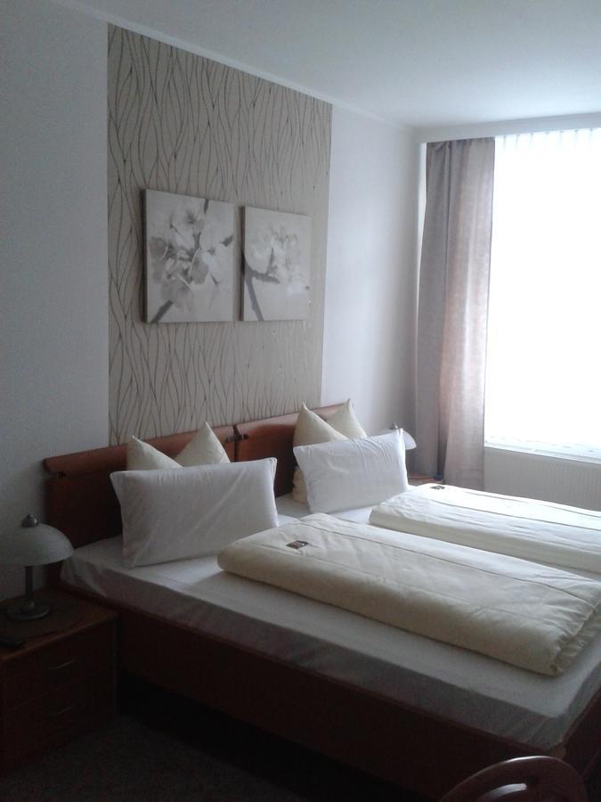 Hotel Am Vogelsang 盖沃尔斯贝格 外观 照片