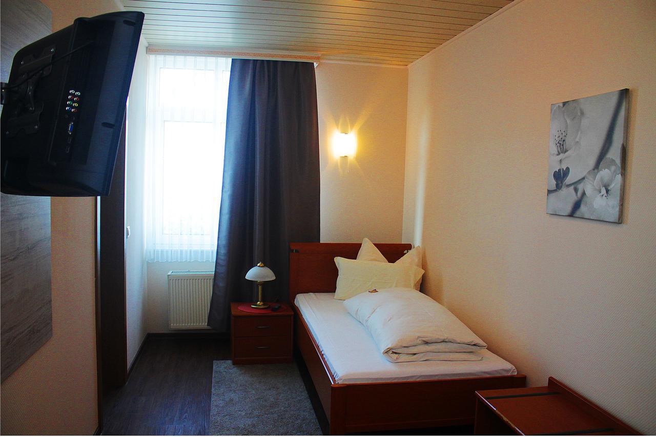 Hotel Am Vogelsang 盖沃尔斯贝格 外观 照片
