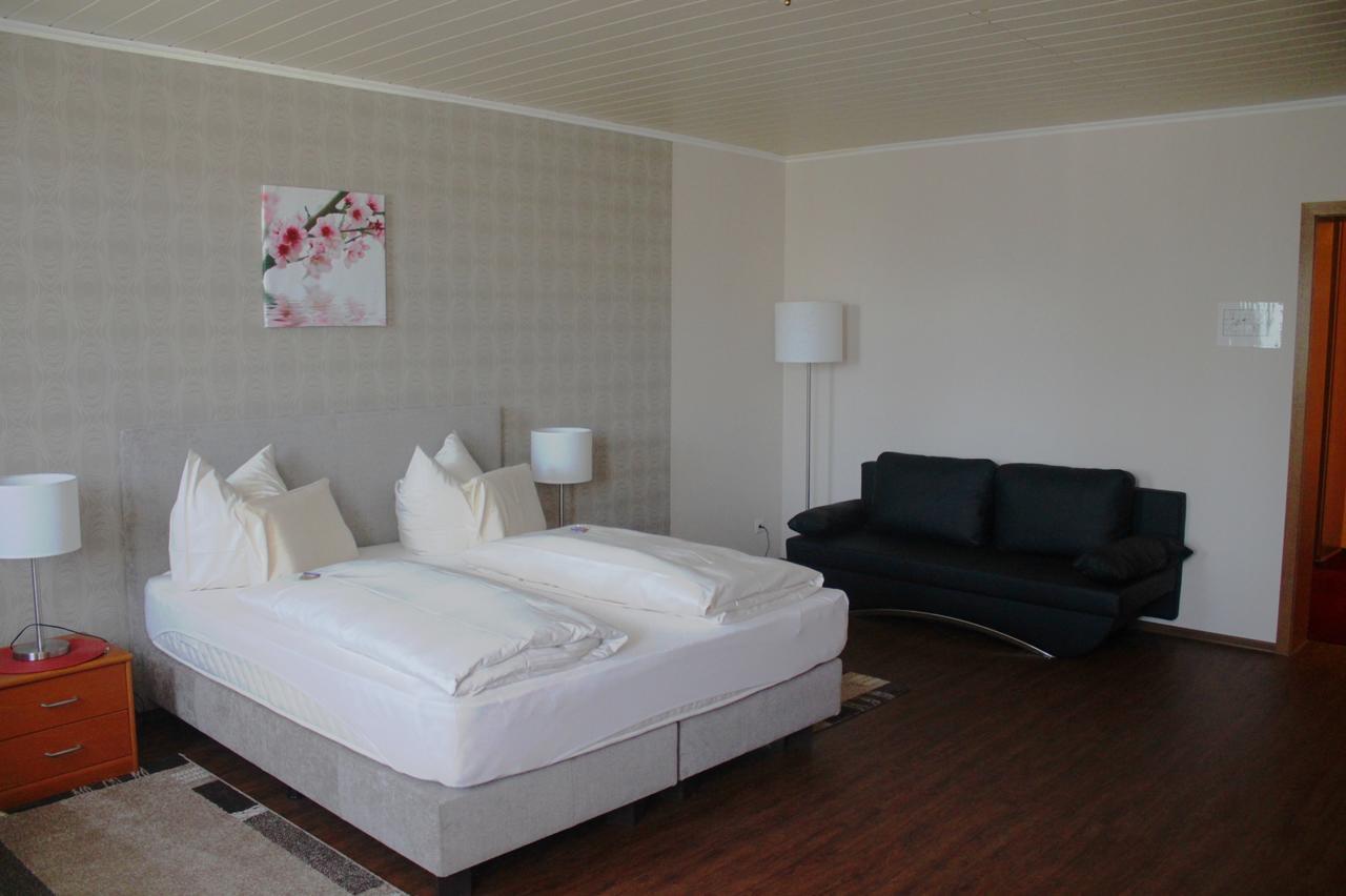 Hotel Am Vogelsang 盖沃尔斯贝格 外观 照片